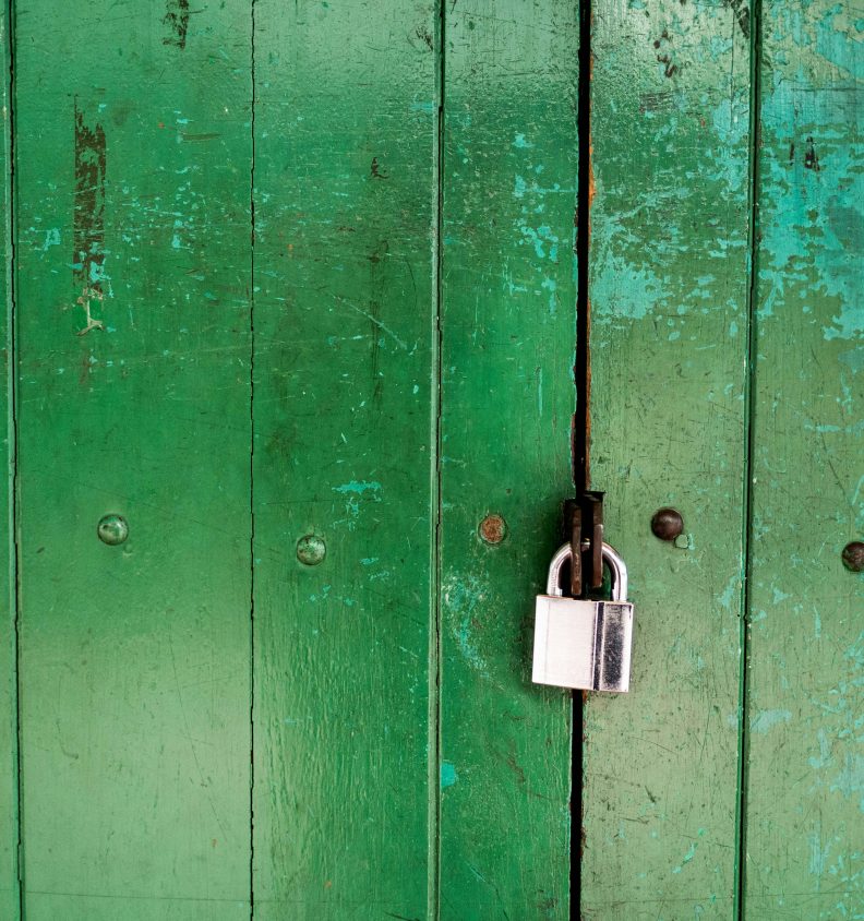 rob-king-Au6eR7Yg9CY-unsplash